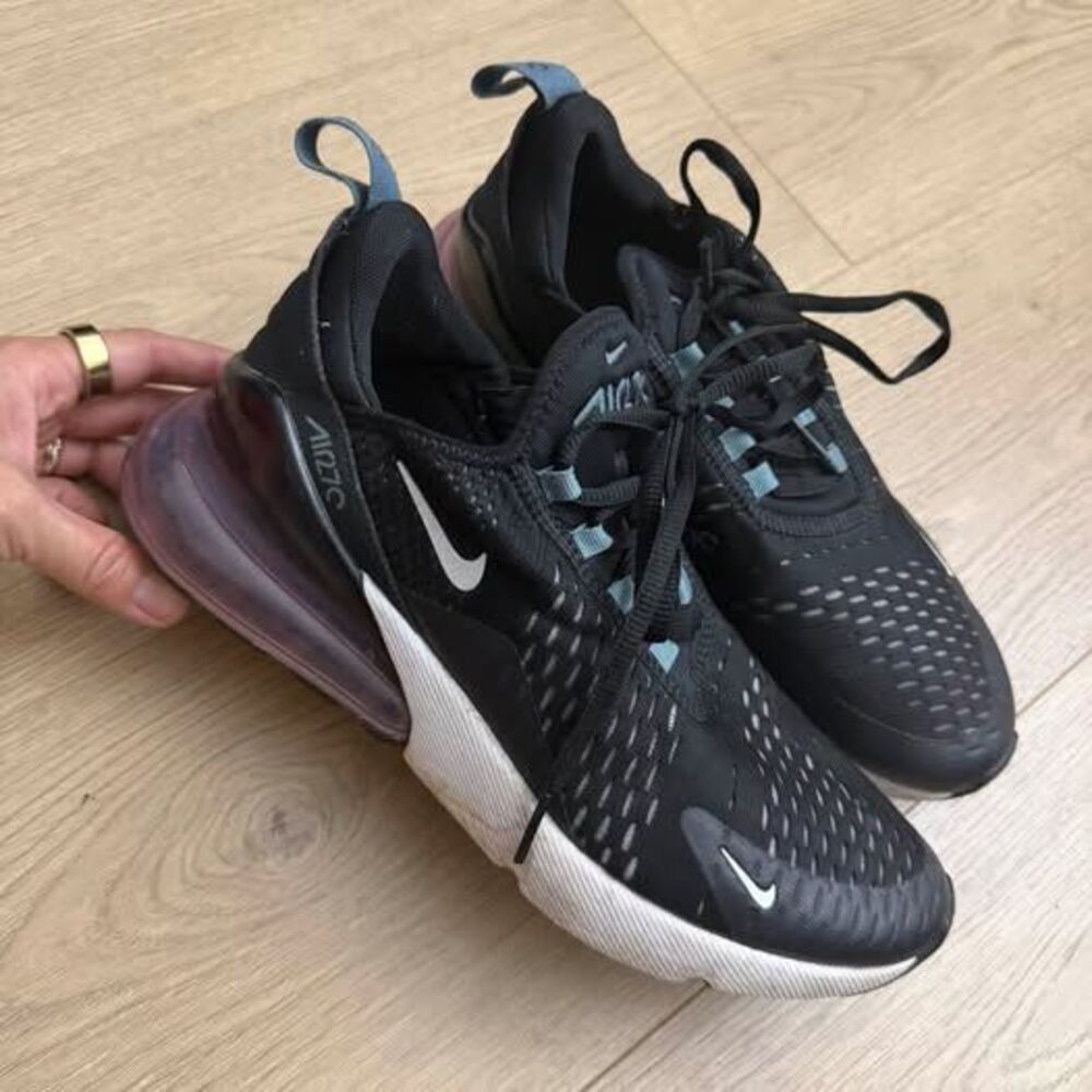 Nike Air Max 270 size 8.5 women’s Black Arctic pink